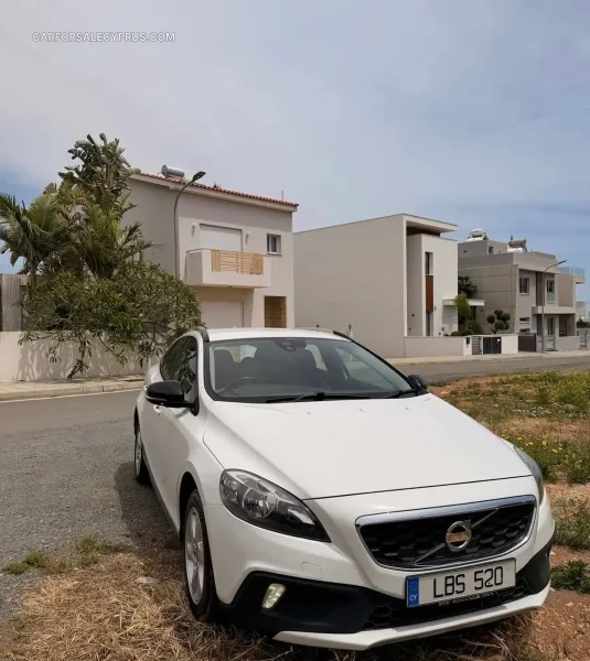 Volvo V40 2013