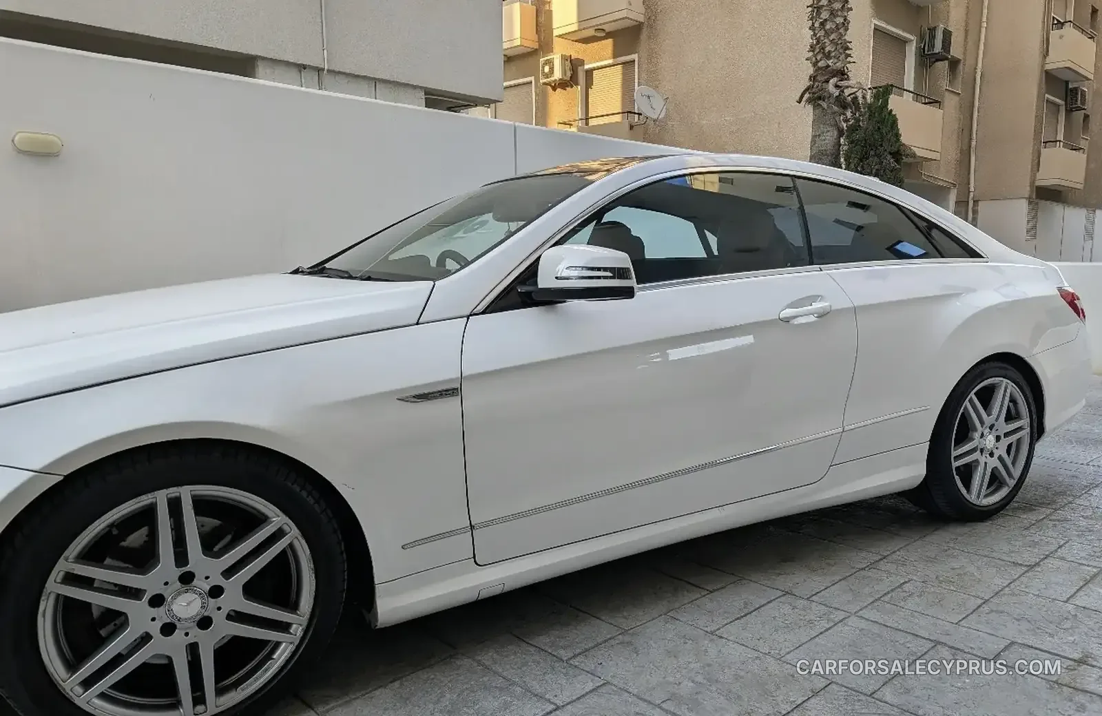 Mercedes-Benz E-Class 2012