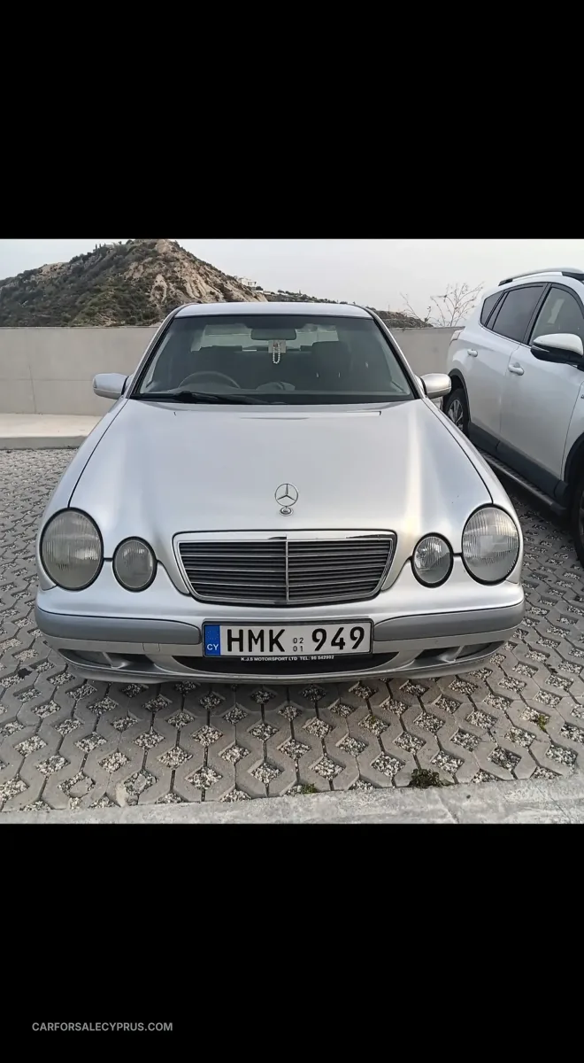 Mercedes-Benz E-Class 2001