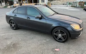 Mercedes-Benz C-Class 2009