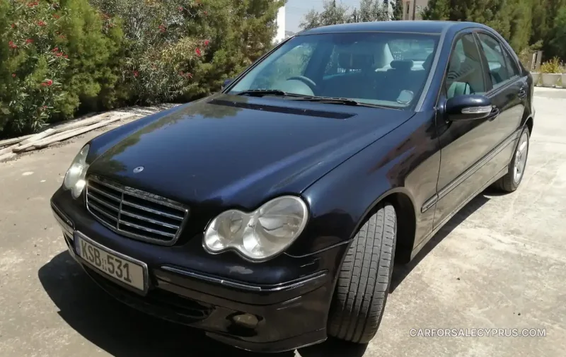 Mercedes-Benz C-Class 2004