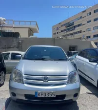 Toyota Ist 2003