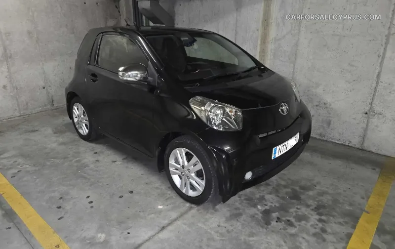 Toyota IQ 2012