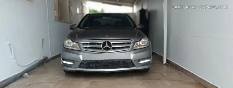Mercedes-Benz C-Class 2011