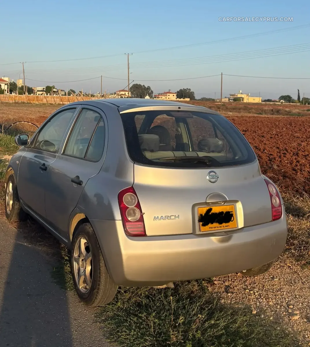 Nissan March 2003