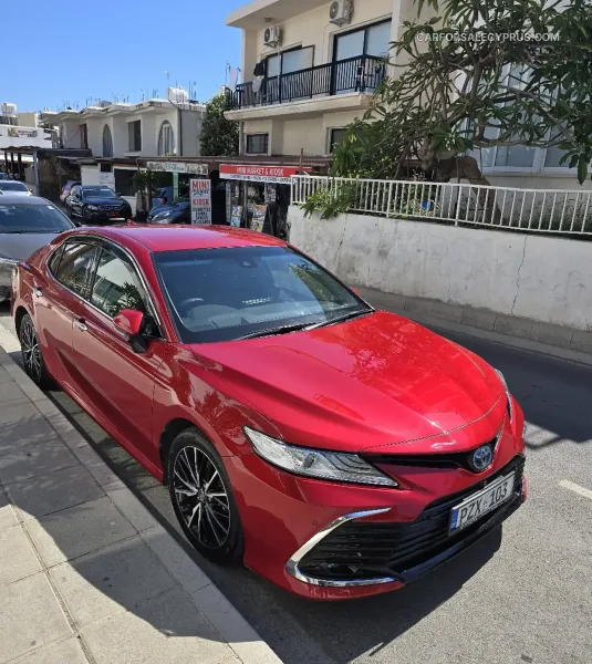 Toyota Camry 2021