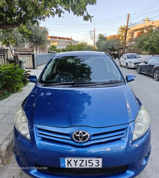 Toyota Auris 2011