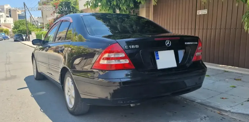 Mercedes-Benz C-Class 2004