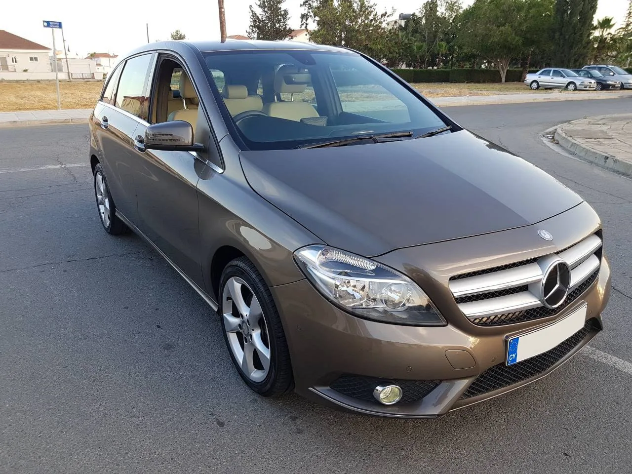 Mercedes-Benz B-Class 180 2015