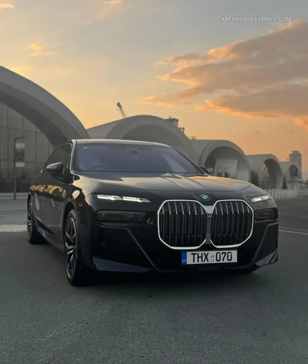 BMW Series 7 2023