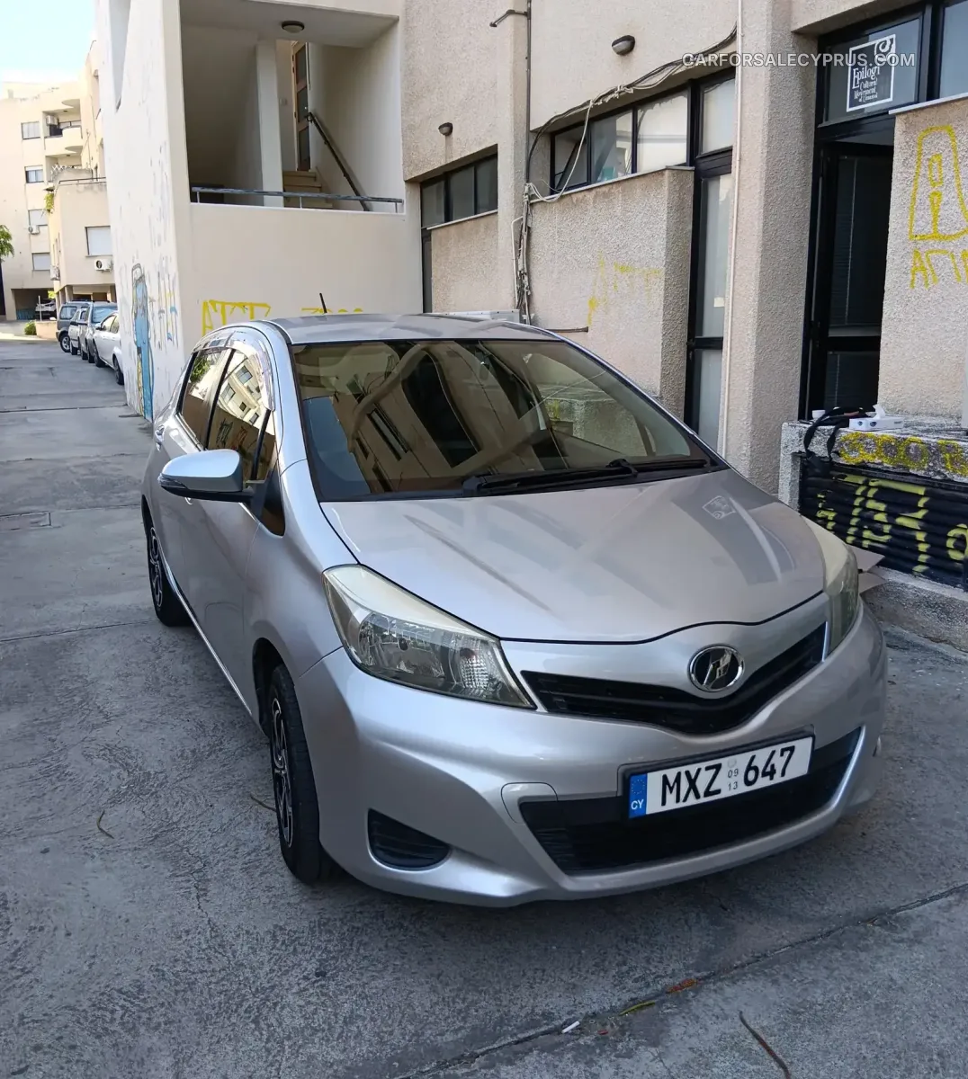 Toyota Vitz 2013