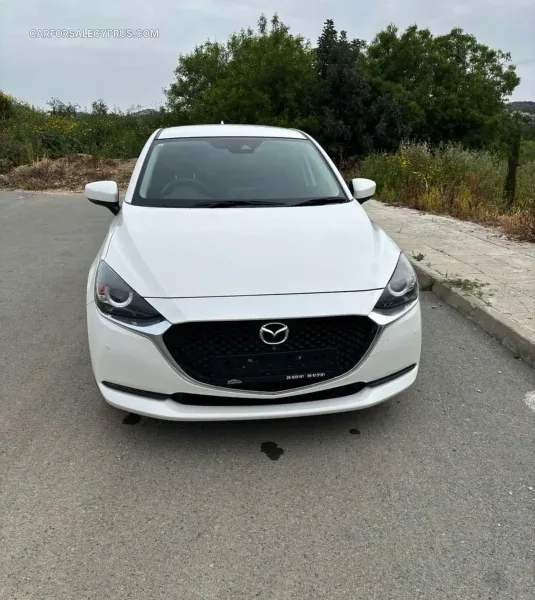 Mazda 2 2021