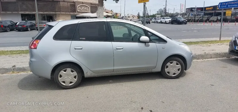Mitsubishi Colt 2012