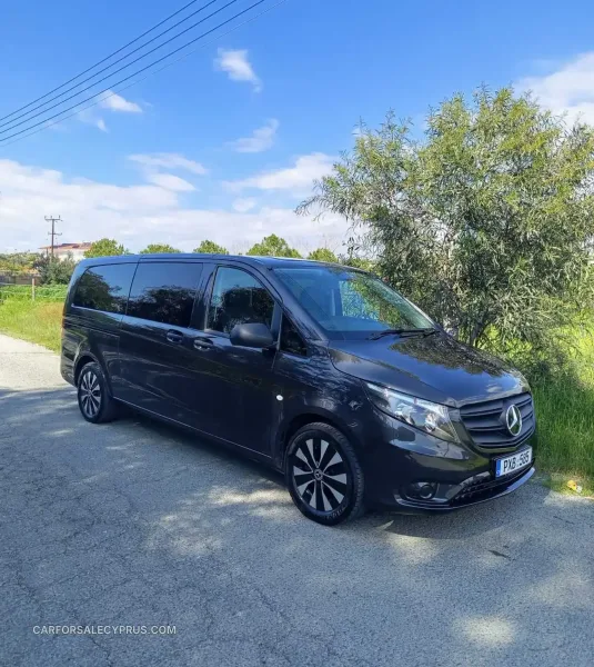 Mercedes-Benz Vito Tourer 2024
