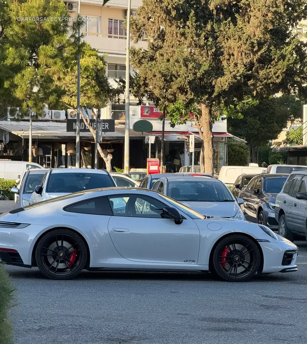 Porsche 911 2023