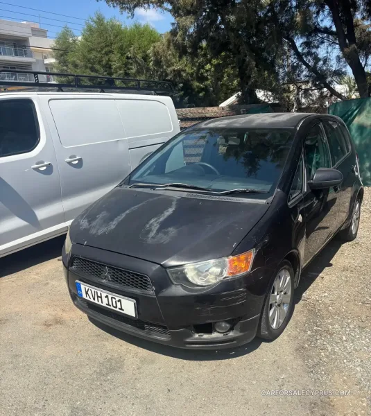 Mitsubishi Colt 2009
