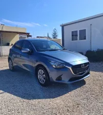 Mazda 2 2015