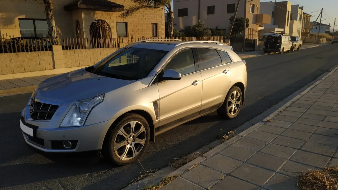 Cadillac SRX 2012