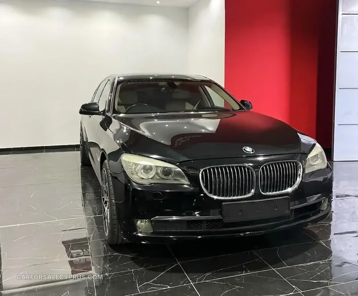 BMW Series 7 2010