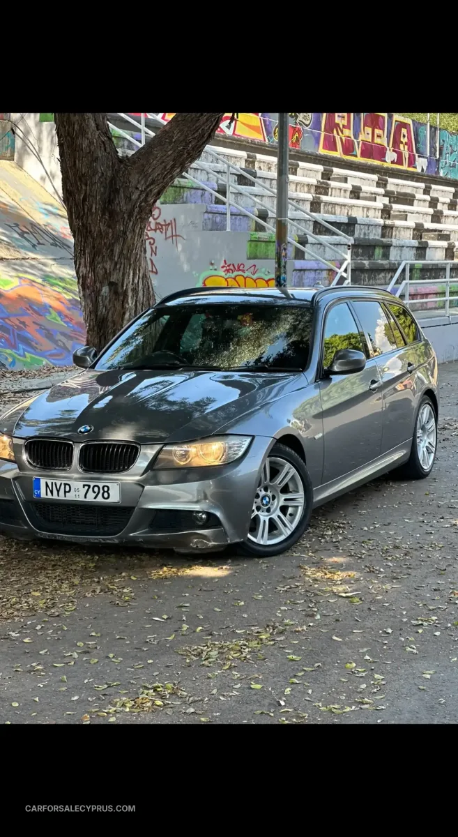BMW Series 3 2011