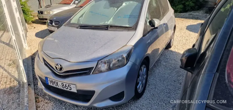 Toyota Yaris 2012