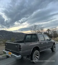 Isuzu Pickup 1996 – φωτογραφία 2