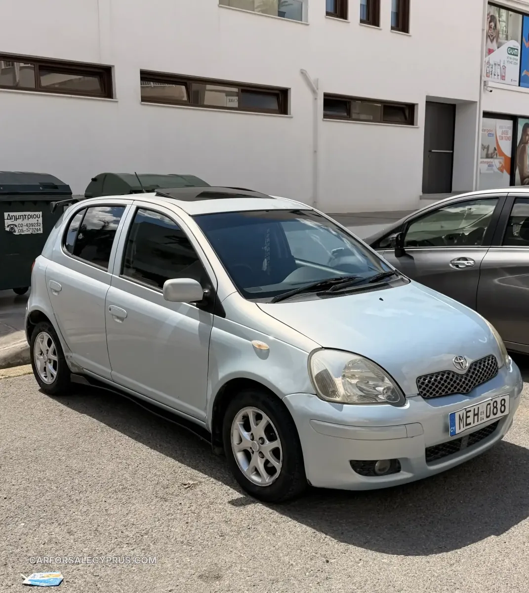Toyota Yaris 2004