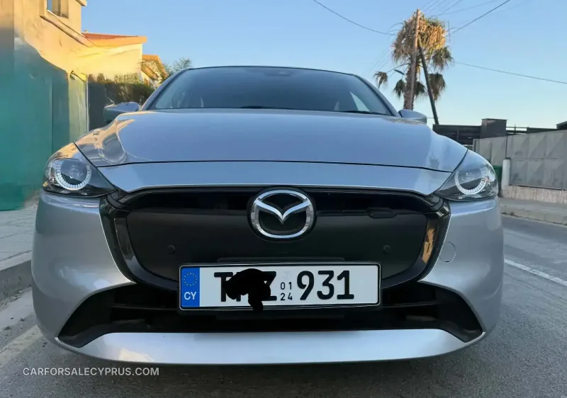 Mazda 2 2024