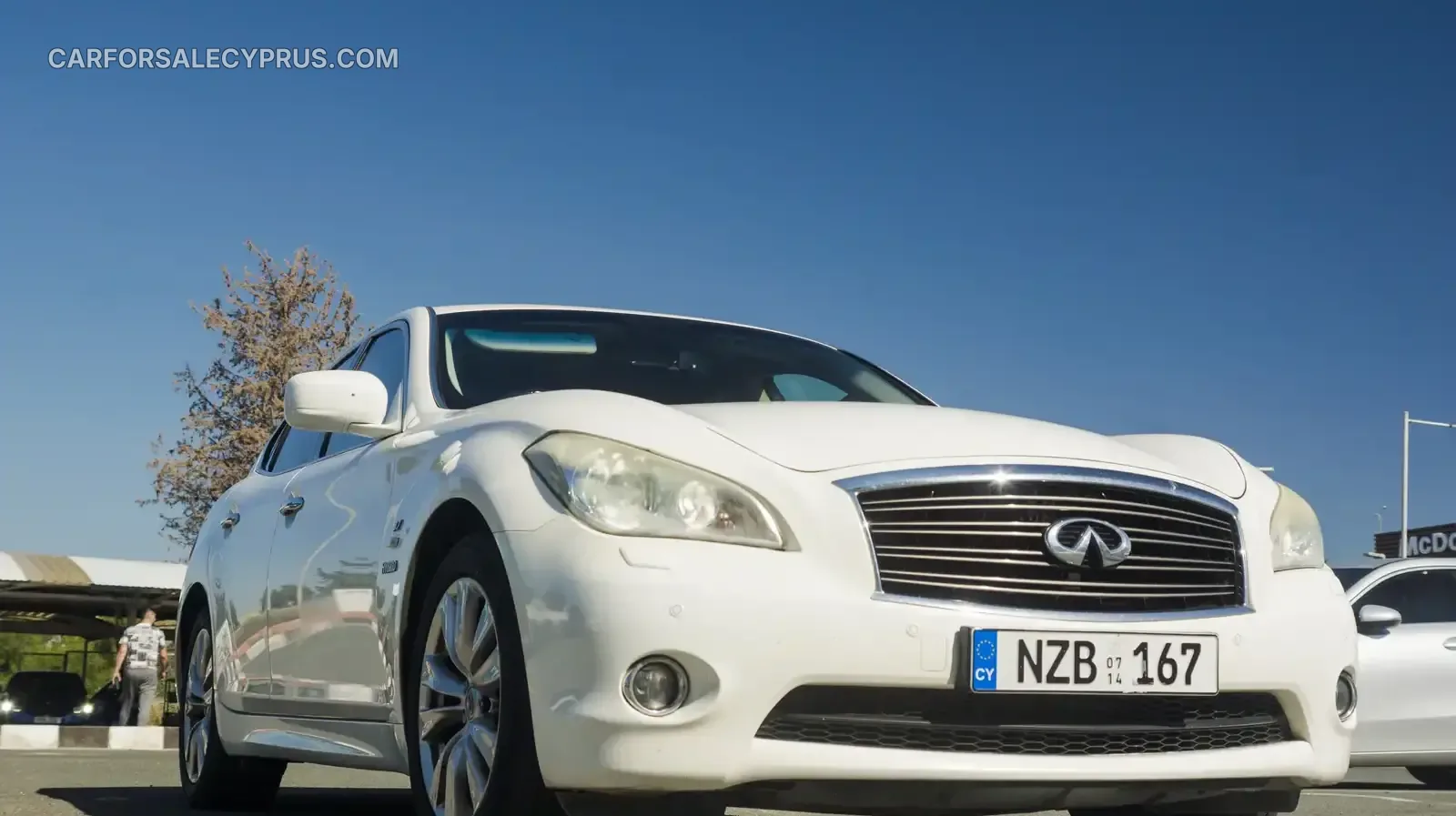 Infiniti Q70 2014
