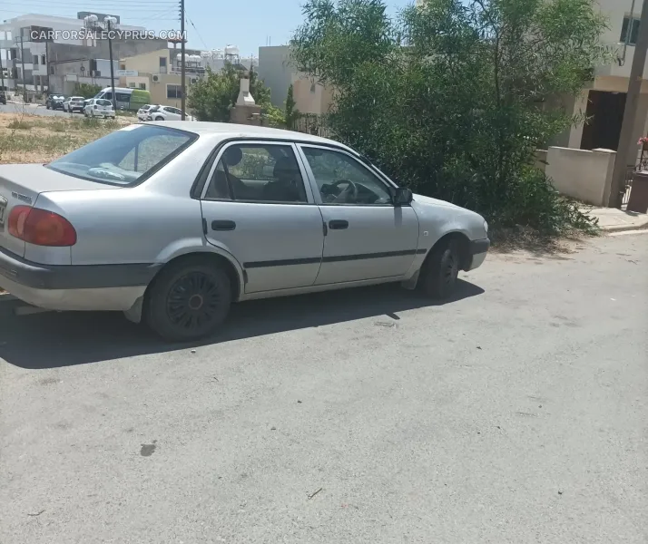 Toyota Corolla 2001