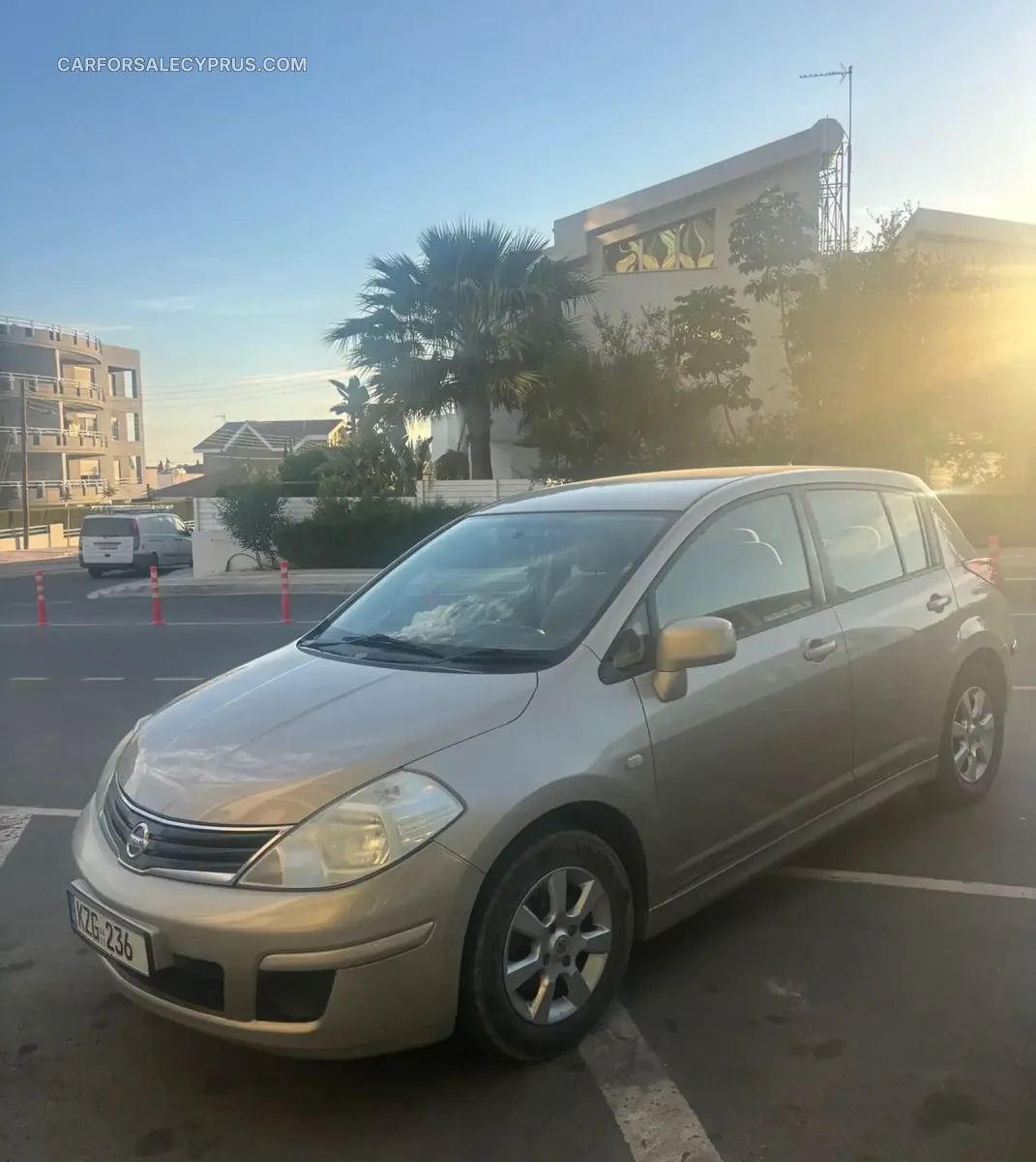 Nissan Tiida 2011