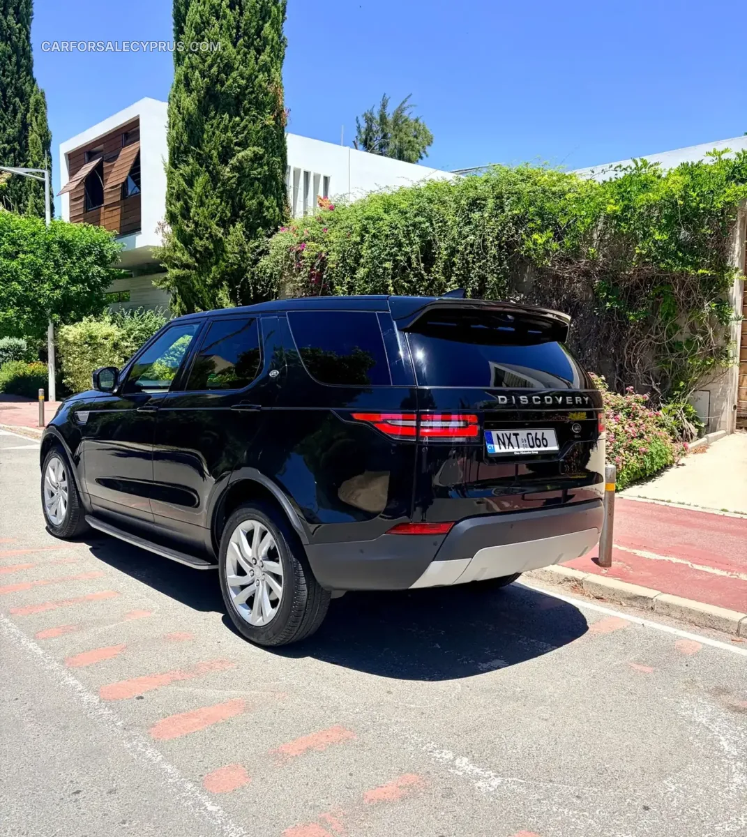Land Rover Discovery 2020