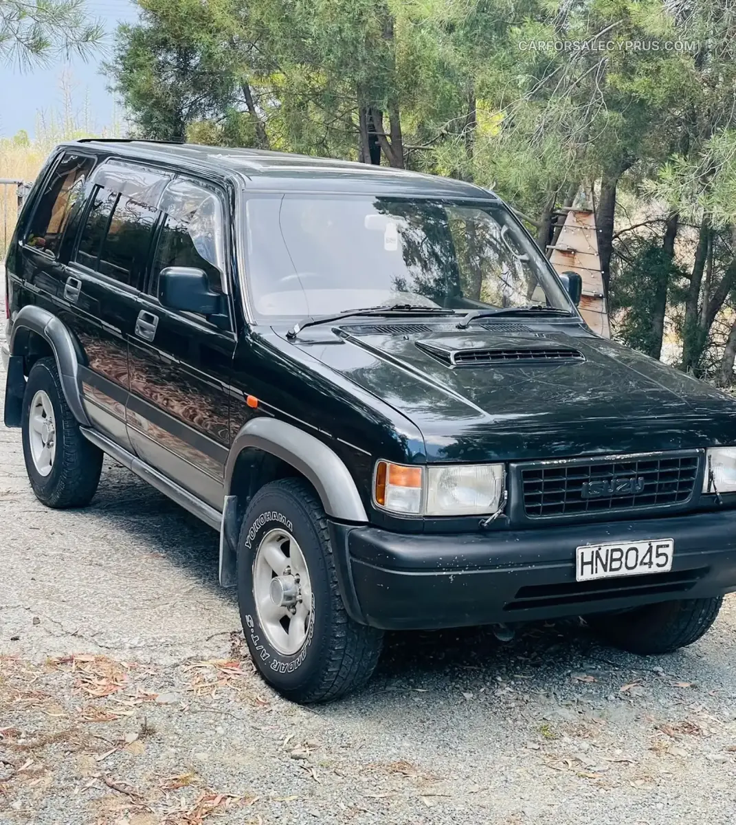 Isuzu Bighorn 1997