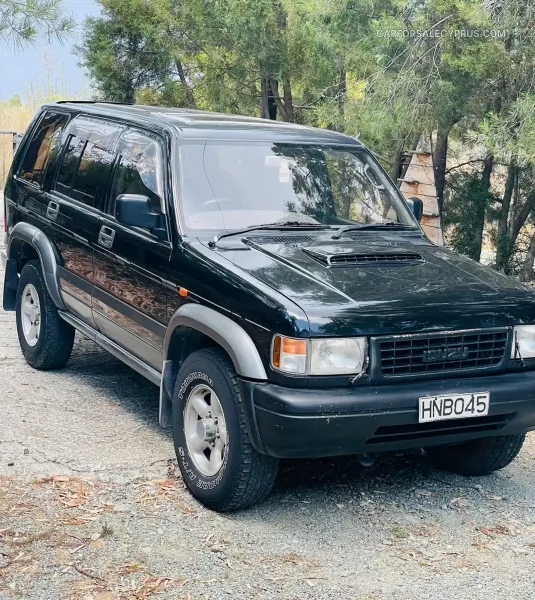 Isuzu Bighorn 1997
