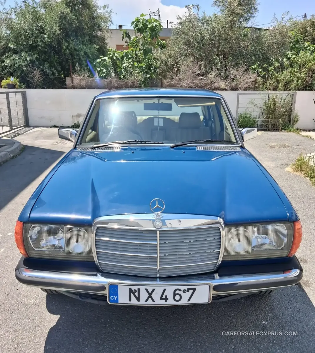 Mercedes-Benz E-Class 1982