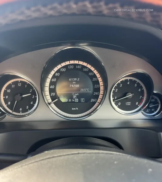 Mercedes-Benz E-Class 2011