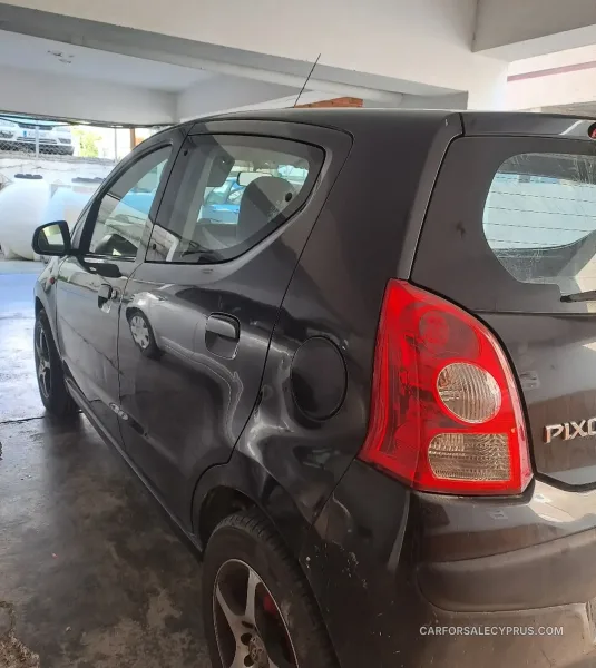 Nissan Pixo 2009