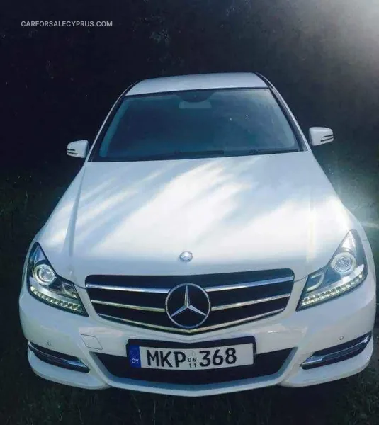 Mercedes-Benz C-Class 2011