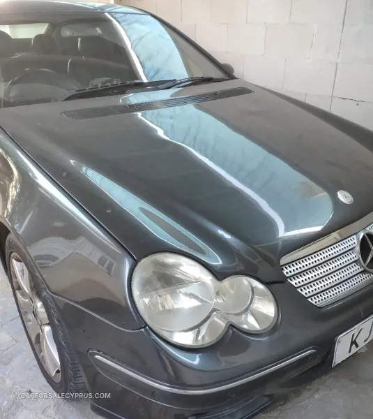 Mercedes-Benz C-Class 2004
