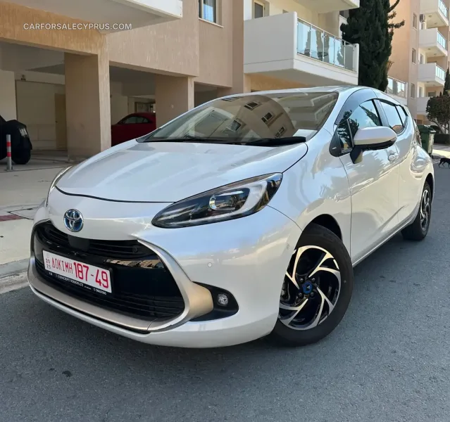 Toyota Aqua 2024