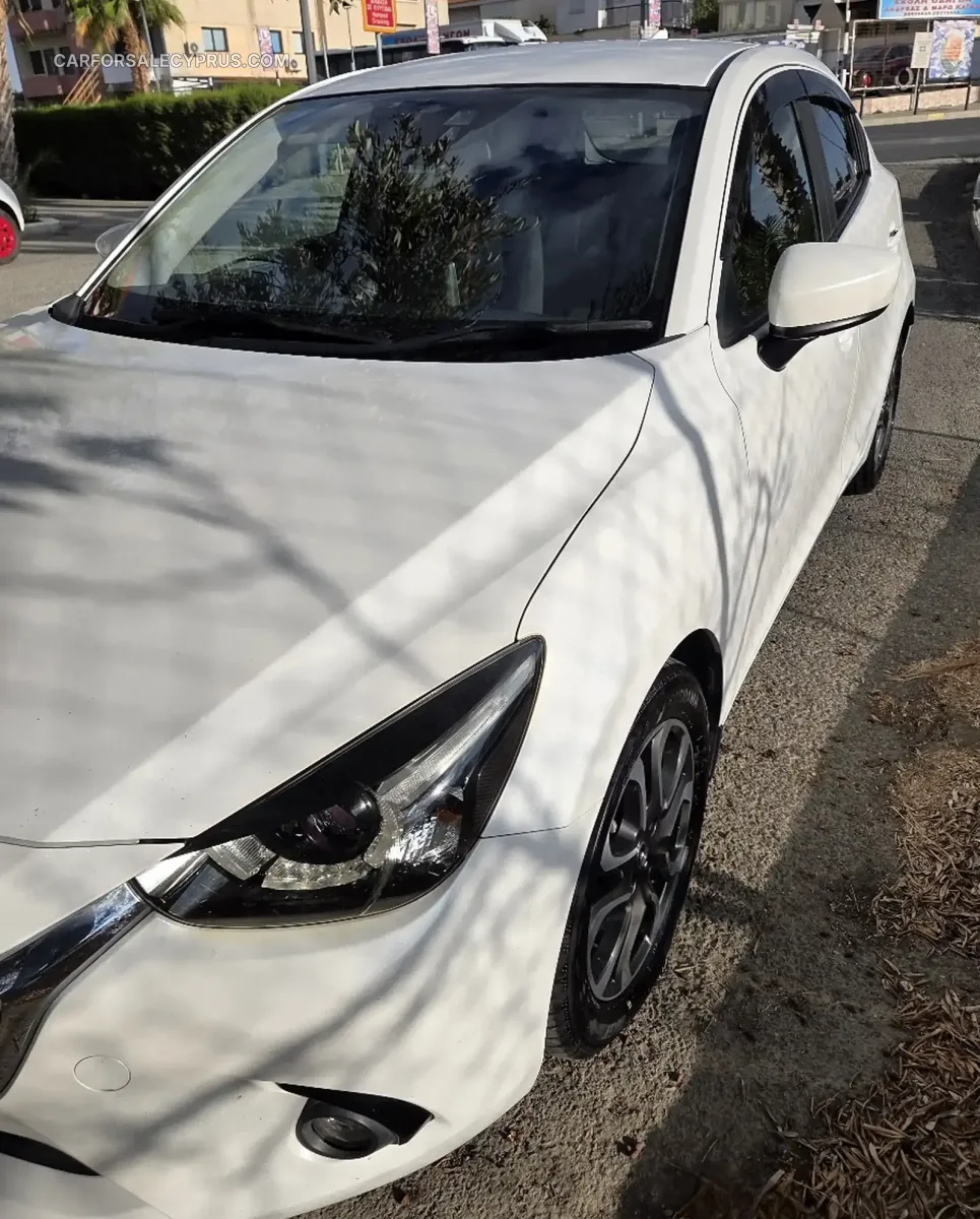 Mazda Demio 2016