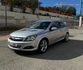 Opel Astra 2011