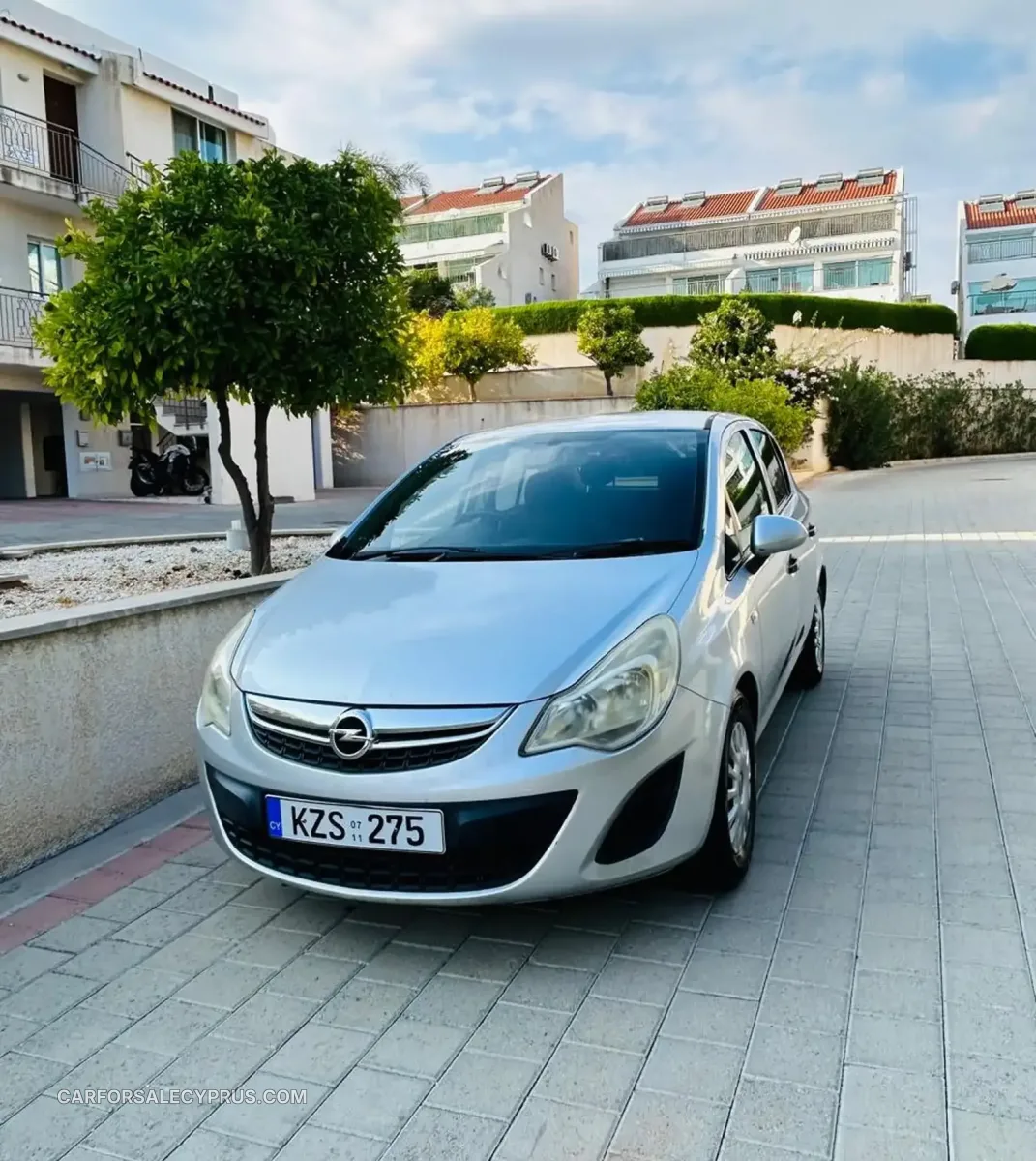 Opel Astra 2011