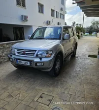Mitsubishi Pajero 2001