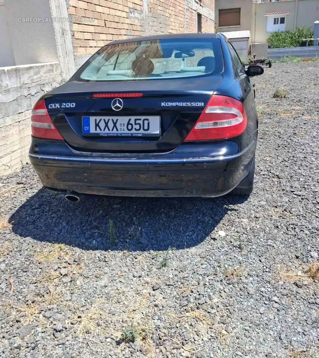 Mercedes-Benz CLK-Class 2004