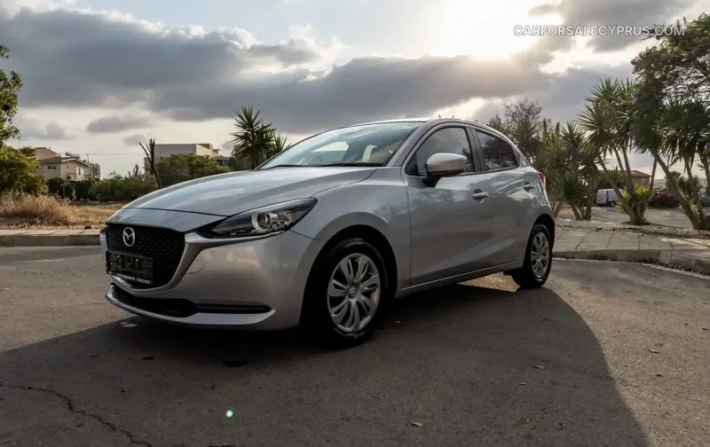 Mazda 2 2022