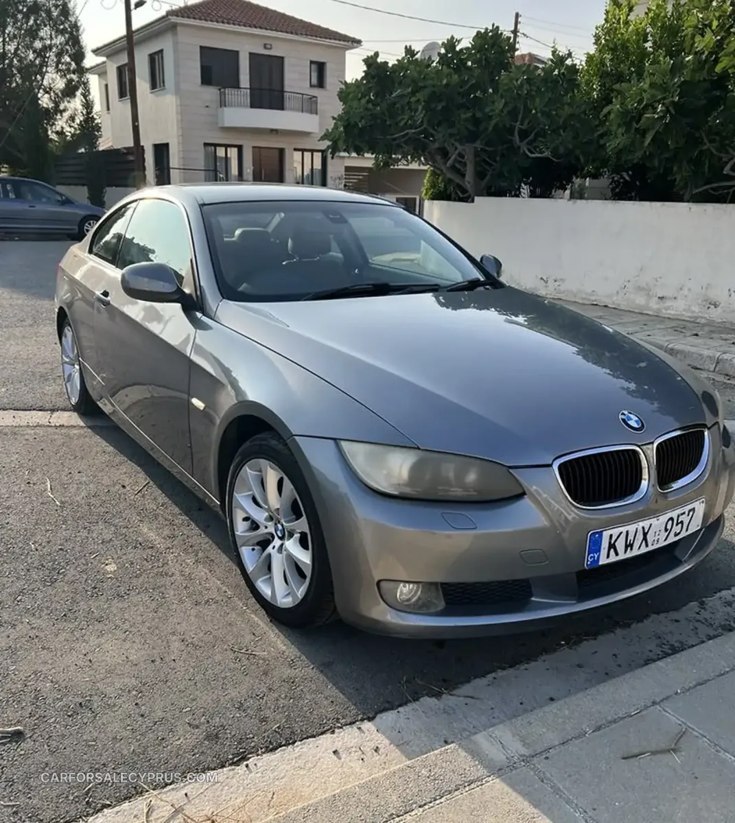 BMW Series 3 2010