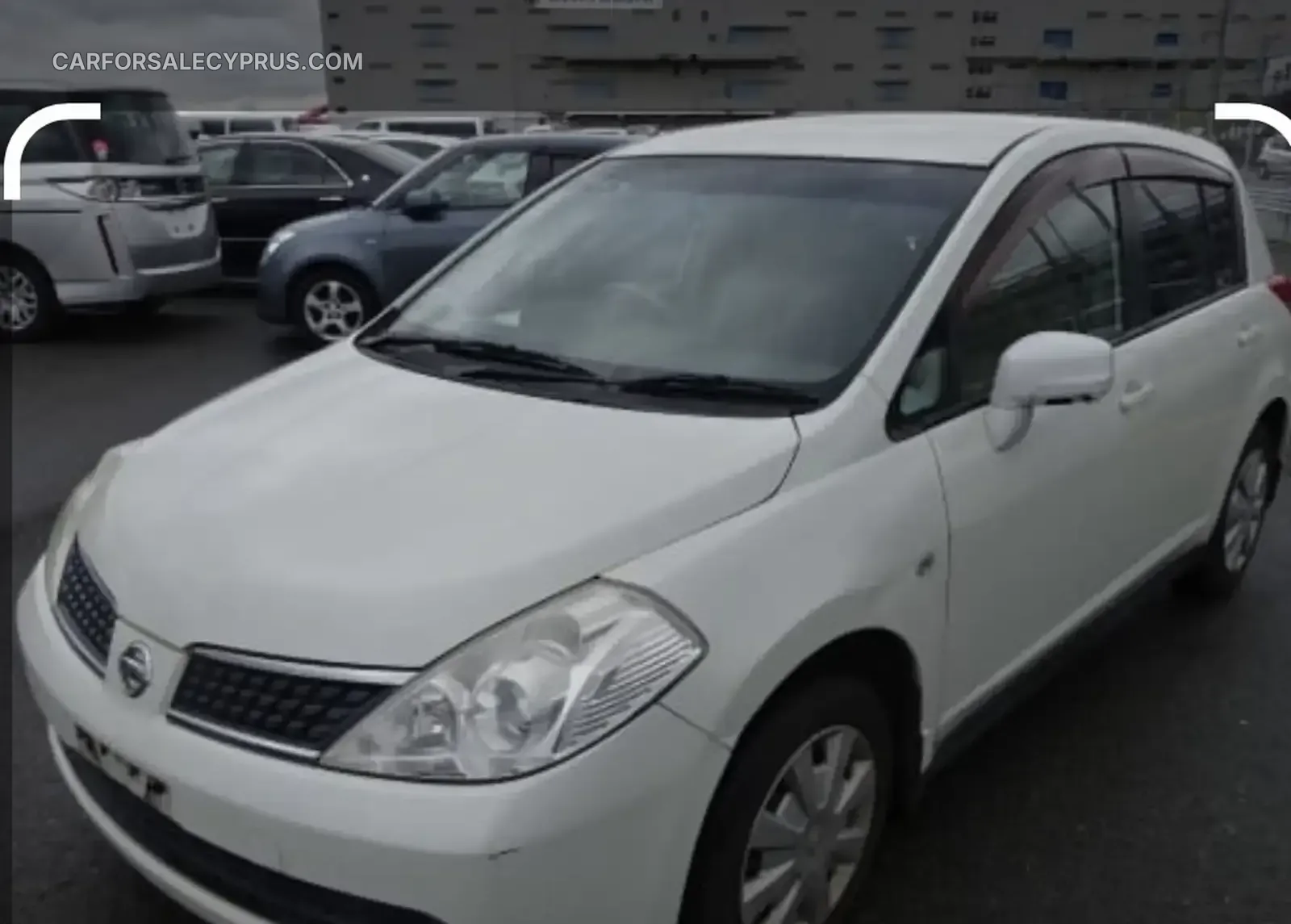 Nissan Tiida 2005