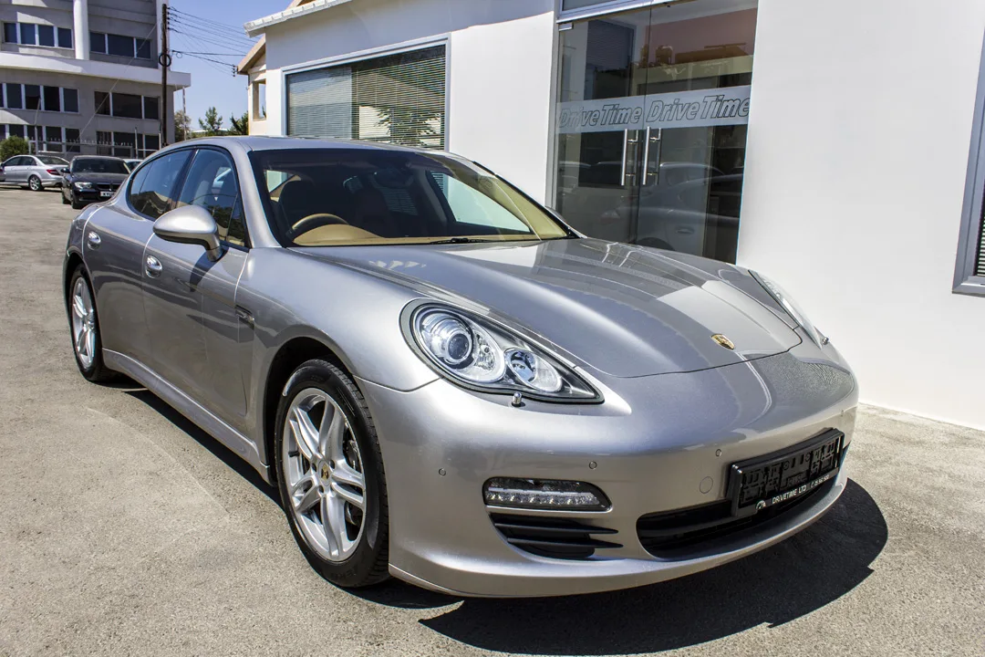 Porsche Panamera 2011
