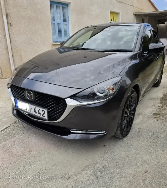 Mazda 2 2022
